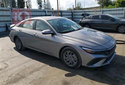 هیۆندای ئەلەنترا